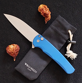 Pro-Tech Malibu Flipper Blue Handle Stonewash Magnacut Wharncliffe Blade