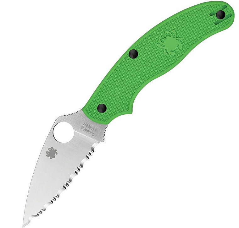 Spyderco UK Penknife Salt Green LC200N Serrated